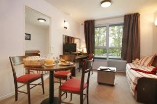 Appart Hotel Annecy Seynod Exteriör bild